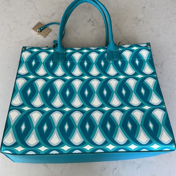 🩵Trina Turk Printed Large Tote🩵 - Picture 5 of 16